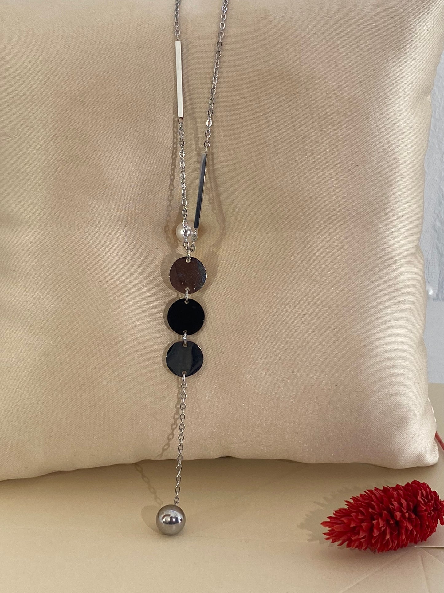 Colar Lariat Minimalista