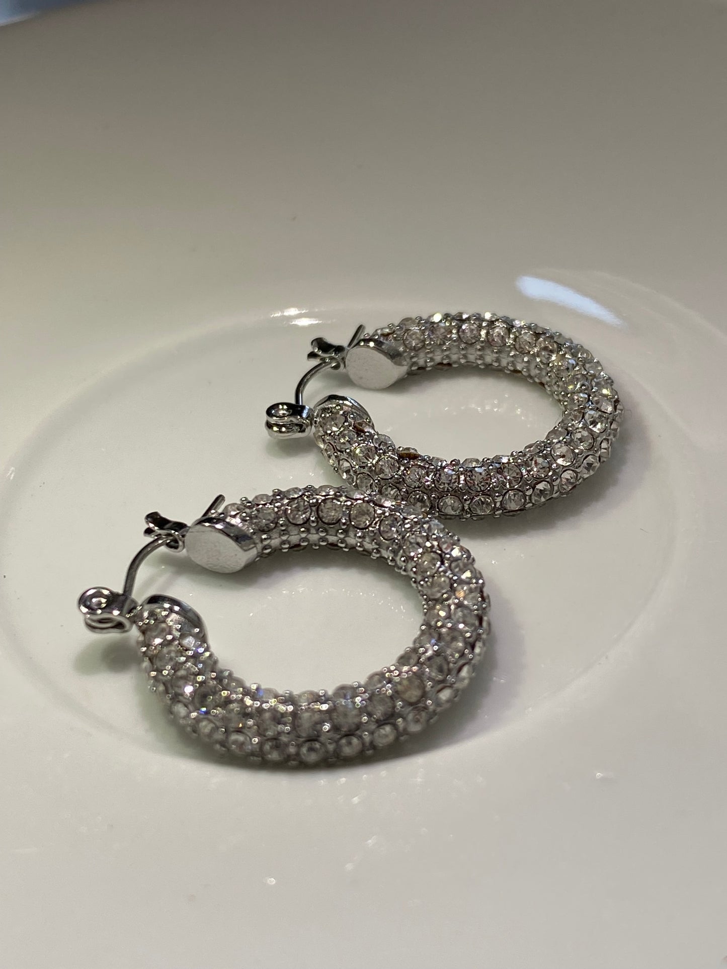 Brincos Argola Com Zircônia