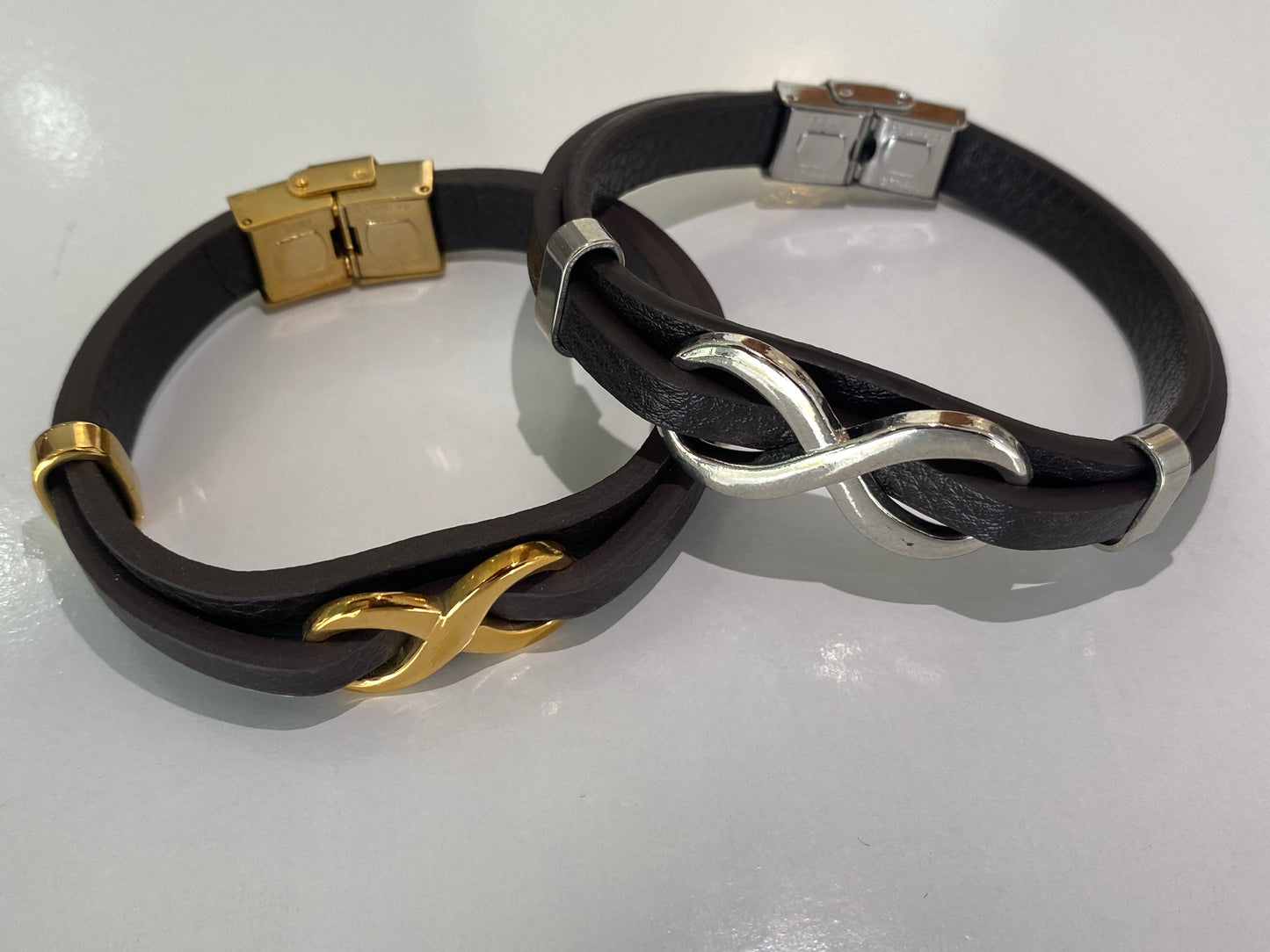 Pulseira Masculino Couro Em  Infinito