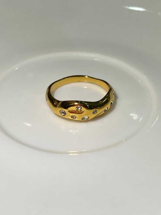 Anel Banda Com Zircôrnia