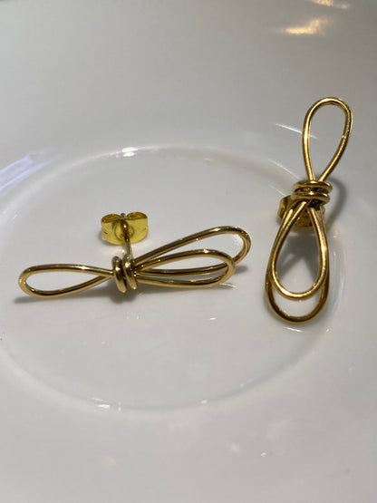 Brincos Minimalista Em Forma De Laço