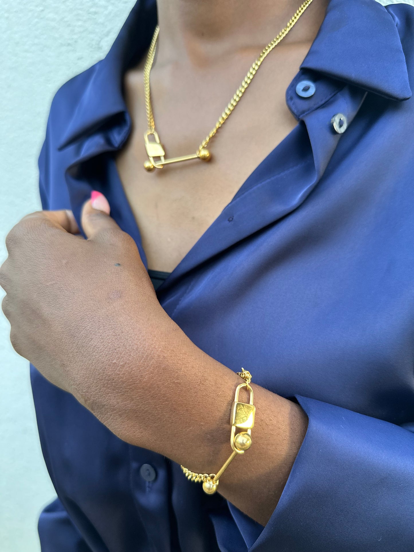 Conjunto Corrente Dourada