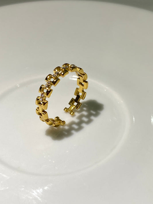 Anel Cravejado Com Zircônia