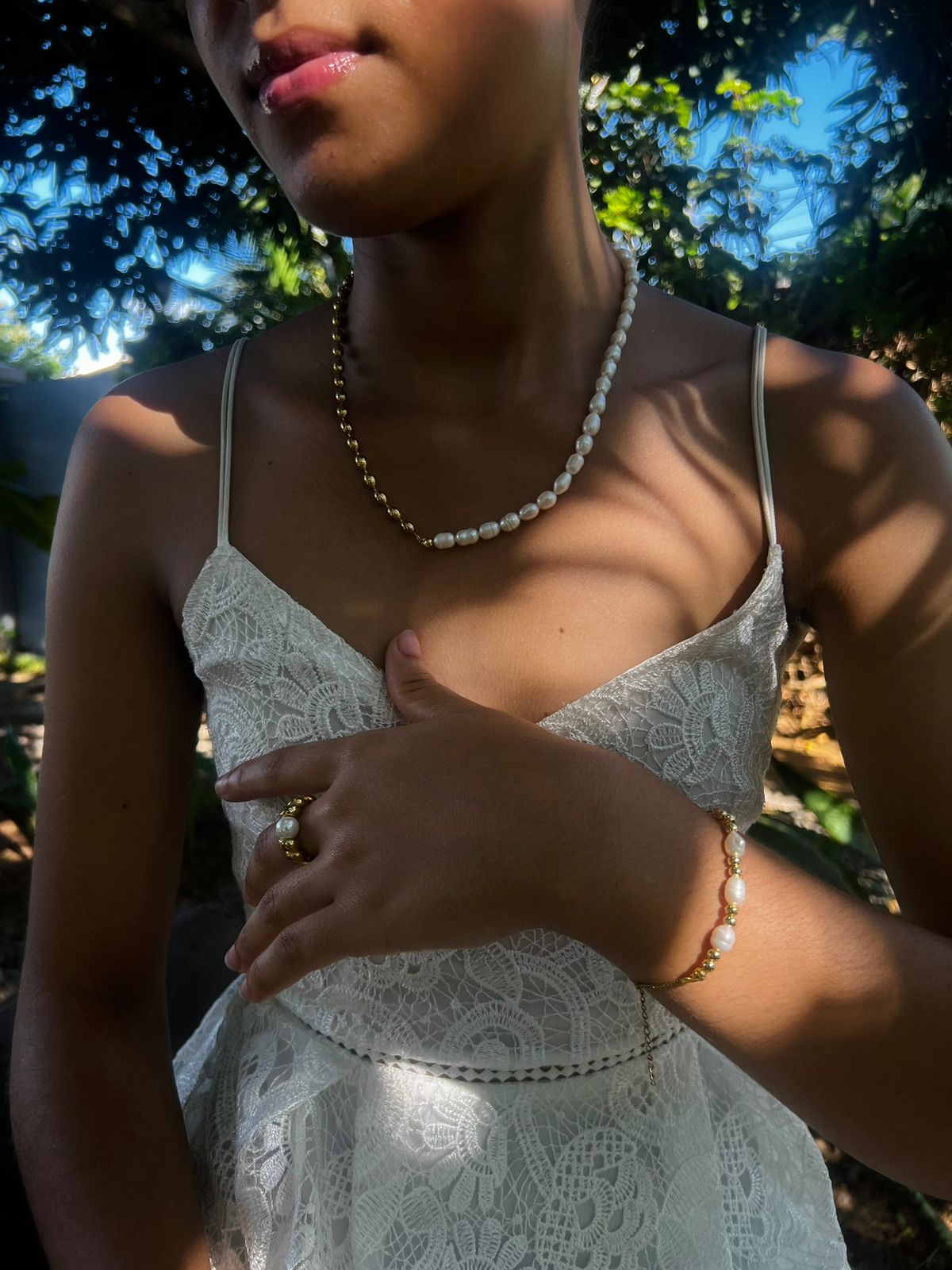 Conjunto Colar Bracelete e Anel com perolas
