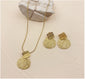conjunto de fio e brincos dourados